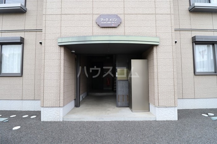 20/30 エントランス