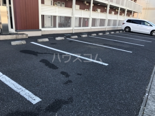 22/30 駐車場