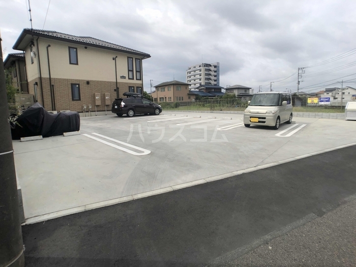 19/26 駐車場