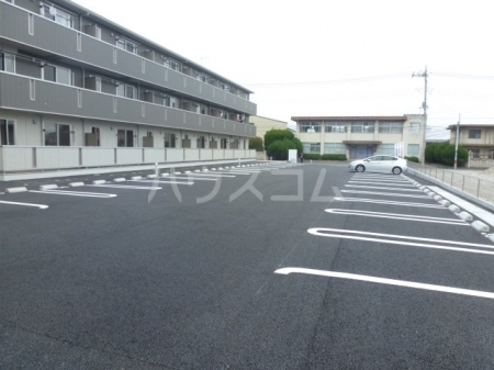 17/27 駐車場