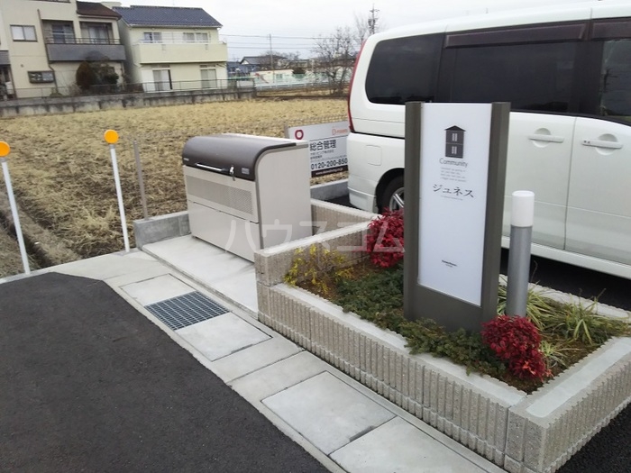 19/23 エントランス