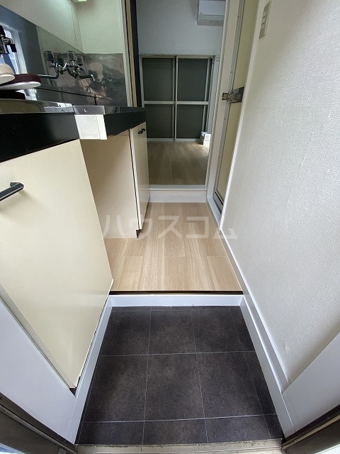 21/29 エントランス