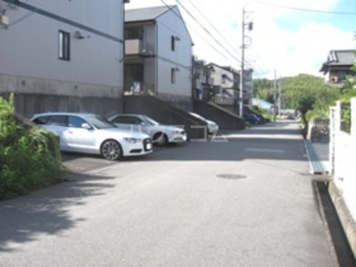 17/20 駐車場