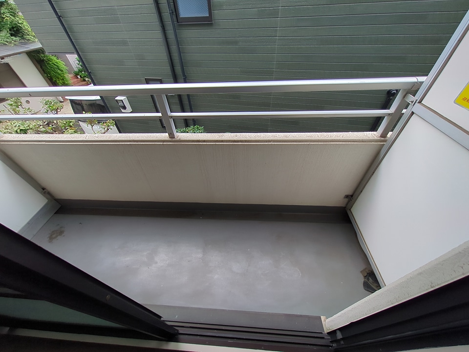 19/26 バルコニー