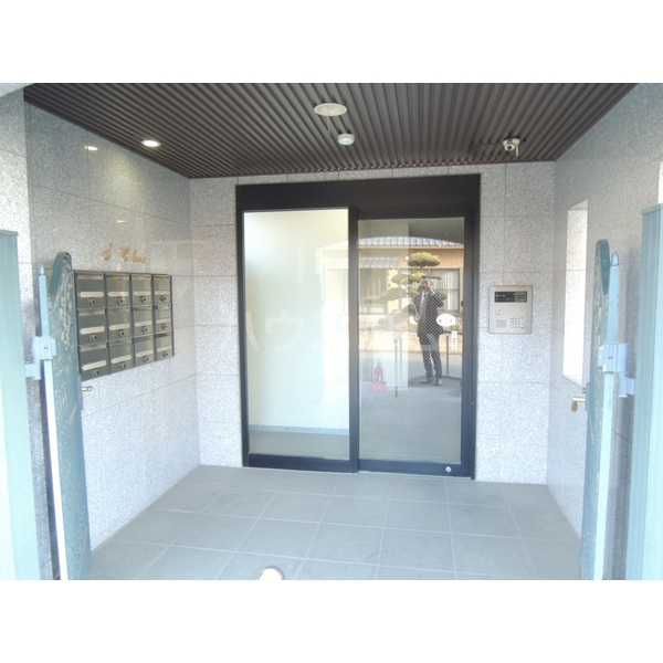 13/21 エントランス