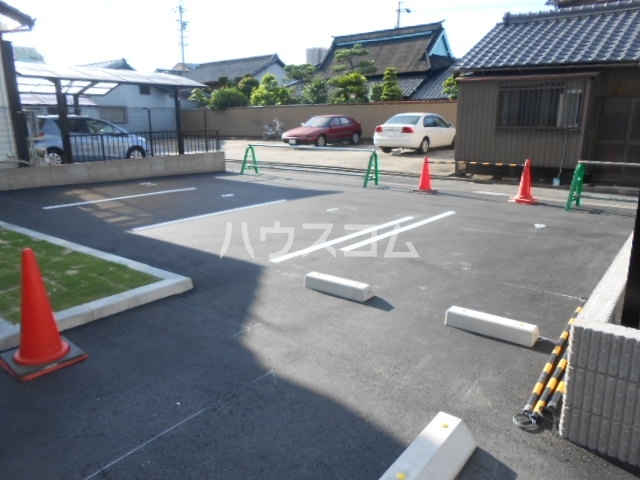 4/10 駐車場