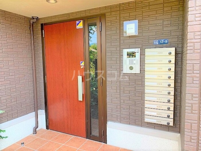 20/29 エントランス