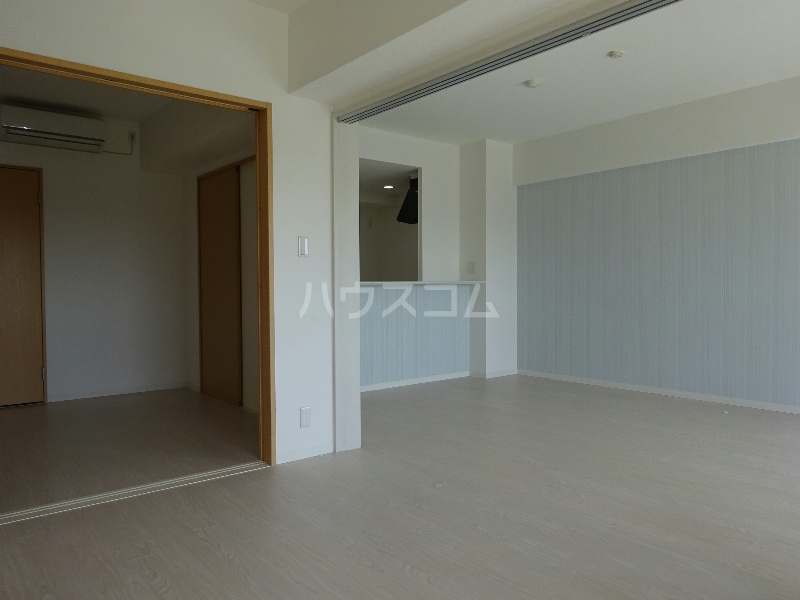 15/22 エントランス