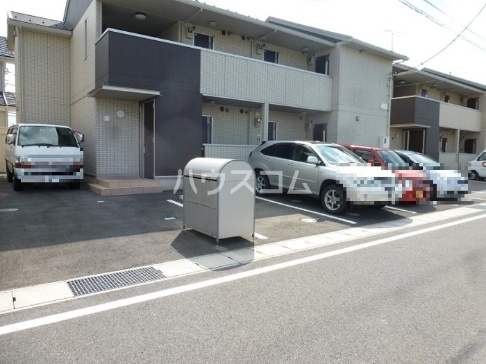 18/22 駐車場