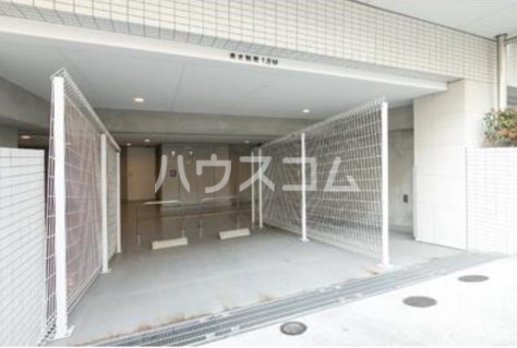 20/28 駐車場
