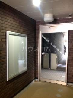 17/26 エントランス