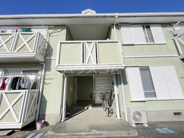 21/26 エントランス