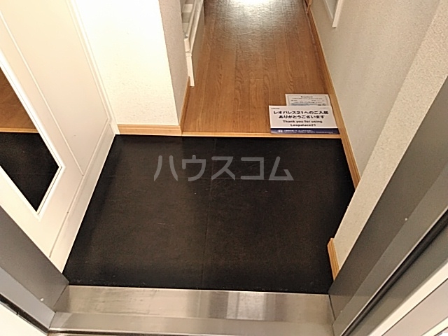14/30 玄関