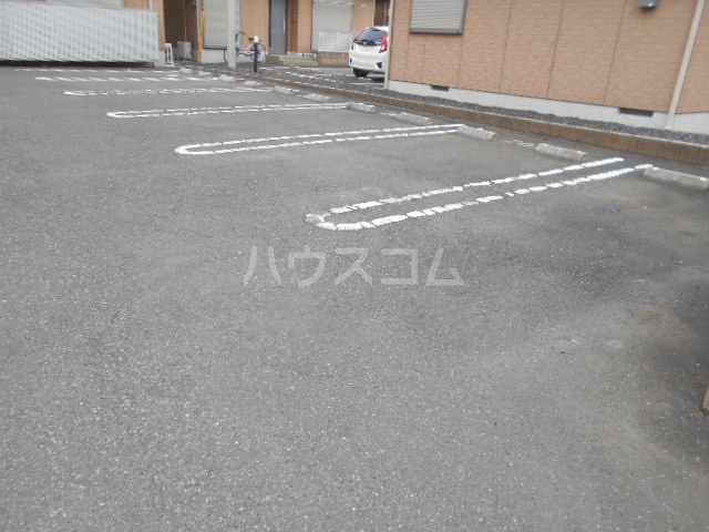 14/20 駐車場