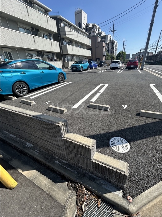 2/13 駐車場