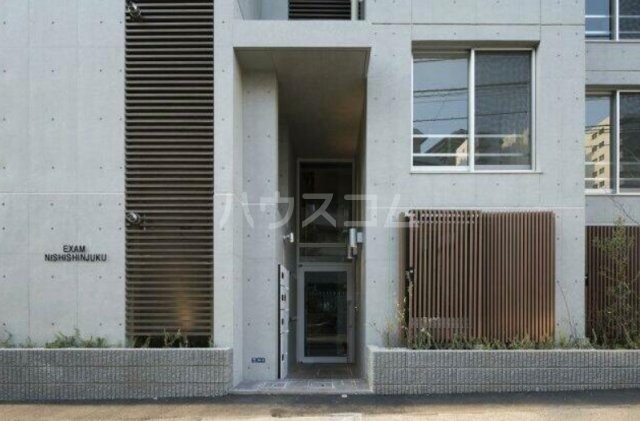 16/18 エントランス