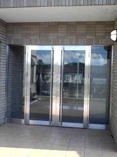 22/30 エントランス