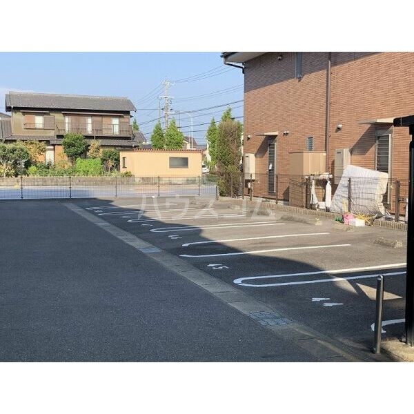 15/26 駐車場