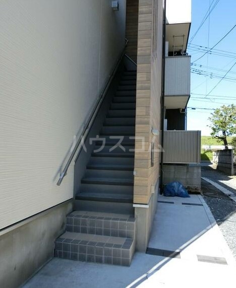 14/21 エントランス