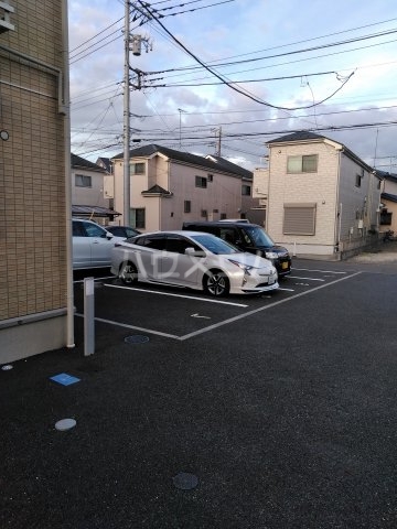 18/22 駐車場