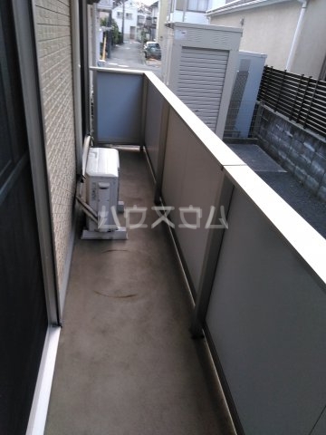 13/22 バルコニー