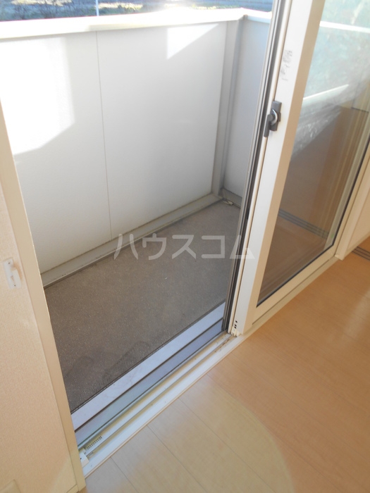 13/18 バルコニー