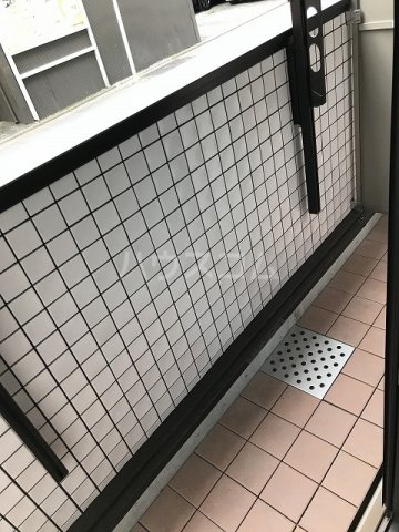 21/30 バルコニー