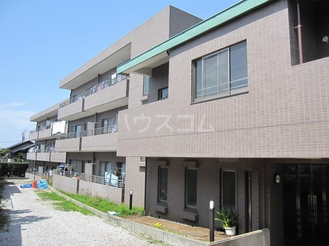 14/20 エントランス