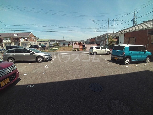 20/28 駐車場