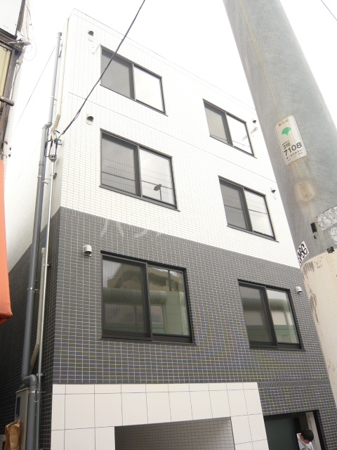 2/30 外観