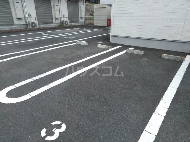 23/24 駐車場