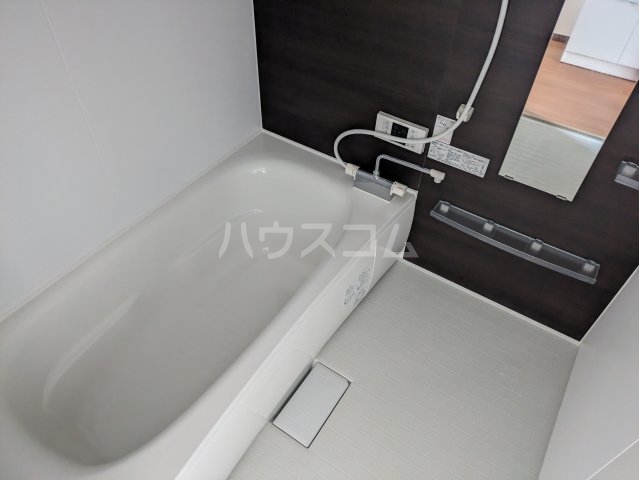 17/30 浴室