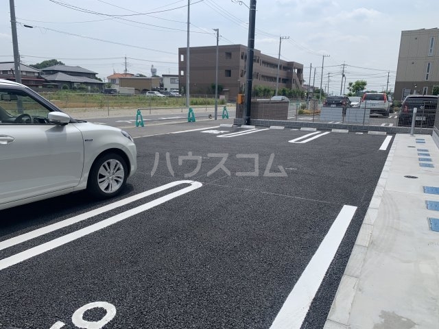 26/30 駐車場
