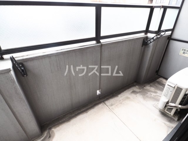 21/30 バルコニー