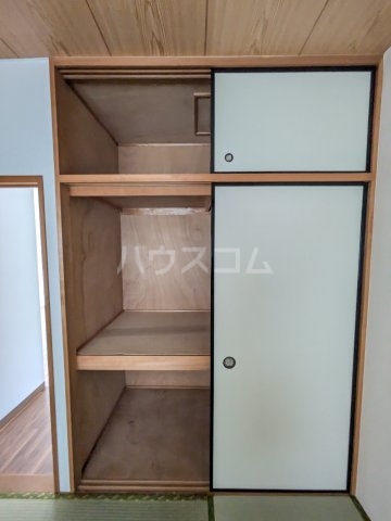 13/30 収納