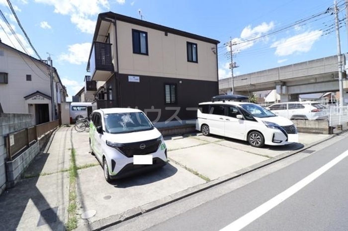 2/4 駐車場