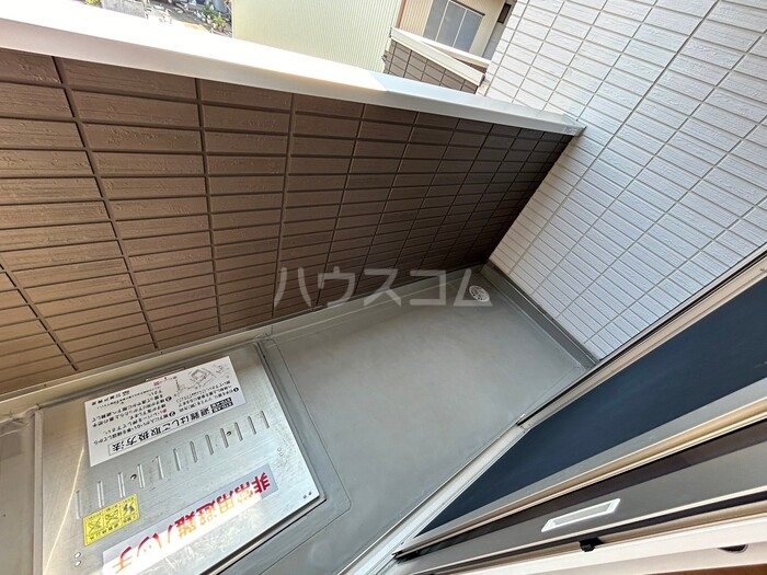 13/21 バルコニー