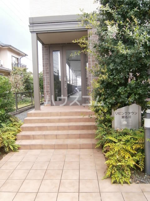 2/6 エントランス