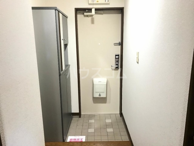 13/30 玄関
