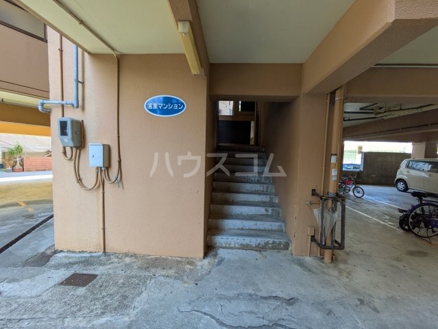 2/4 エントランス