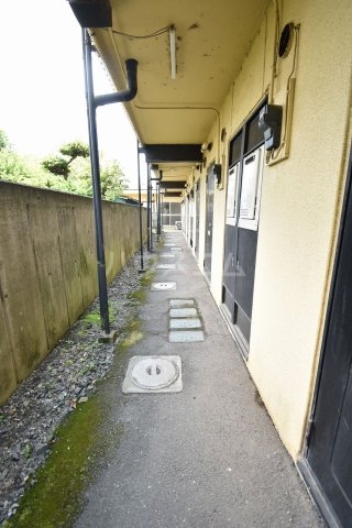 19/27 エントランス