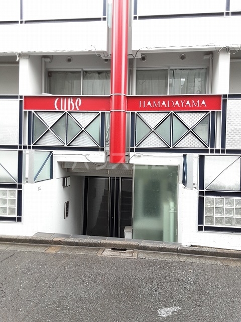 24/30 エントランス