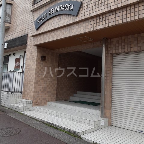 25/30 エントランス