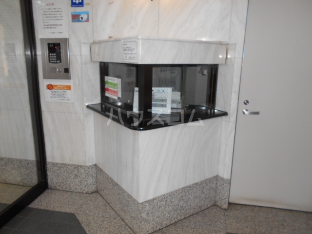 13/21 エントランス