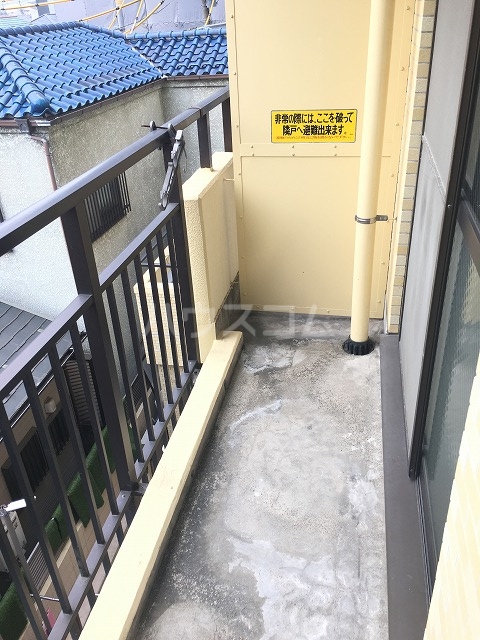 18/27 バルコニー