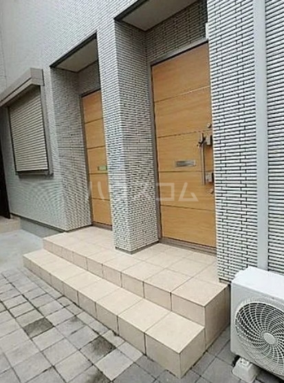 15/25 エントランス