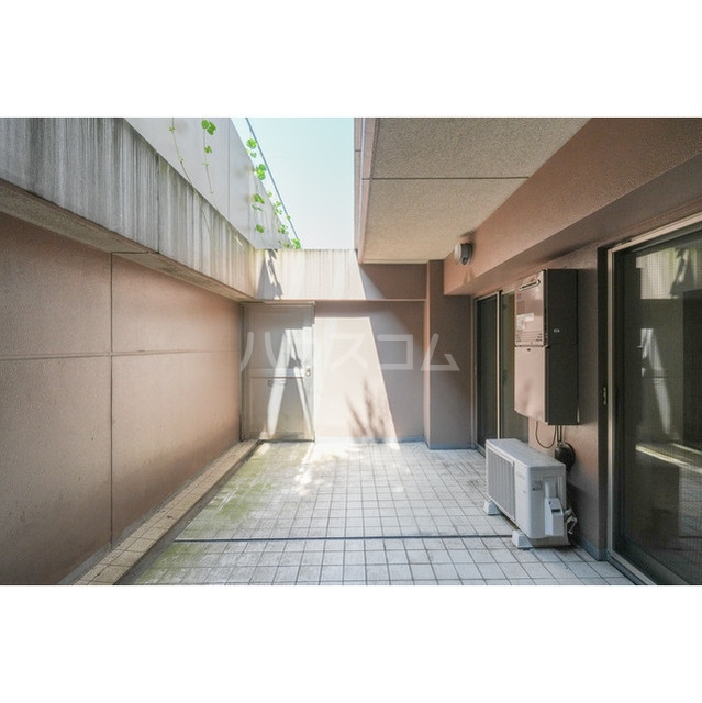 15/27 バルコニー