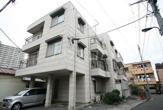 28/30 エントランス