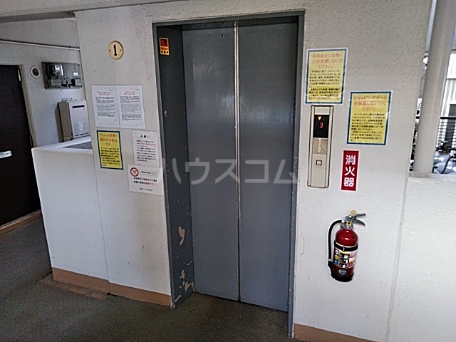 15/27 エントランス