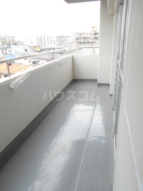 25/30 バルコニー